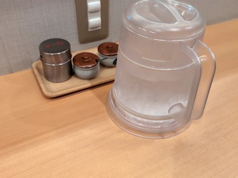 水ポット 硫黄塩 茎わさび とんかつ 丸七 まるしち 門前仲町本店