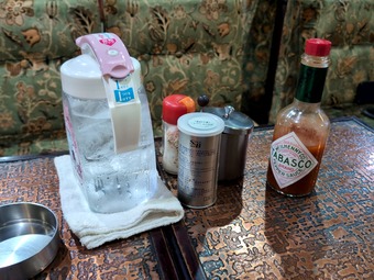 水ポット 岩本町 小伝馬町 喫茶アーモンド ランチ パスタ デカ盛り
