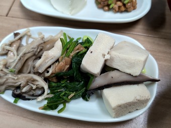 新橋駅前ビル いの吉 いのきち ランチ 食べ放題 バイキング