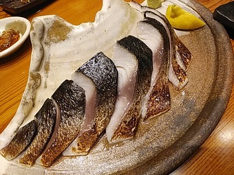 新橋 魚焼男 さかなやきお 日本酒飲み放題 しめ鯖炙り