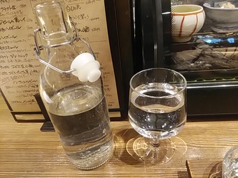 アテニヨル 日比谷OKUROJI 昼呑み 昼酔日本酒セット チェイサー
