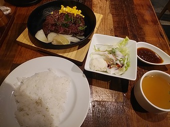 神田の肉バル RUMP CAP 新橋店 ランチ ハラミステーキ