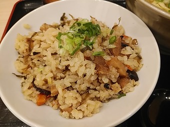 ジューシー 沖縄そば専門店やんばる 汐留ランチ カレッタ汐留