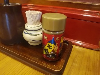 新橋ランチ 新橋蕎麦 おにかけ 信州そば ぶちこみ 七味 八幡屋礒五郎
