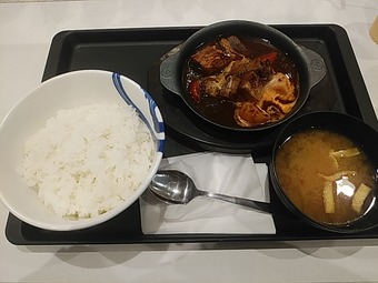 松屋ビーフシチュー定食 まつやビーフシチュー