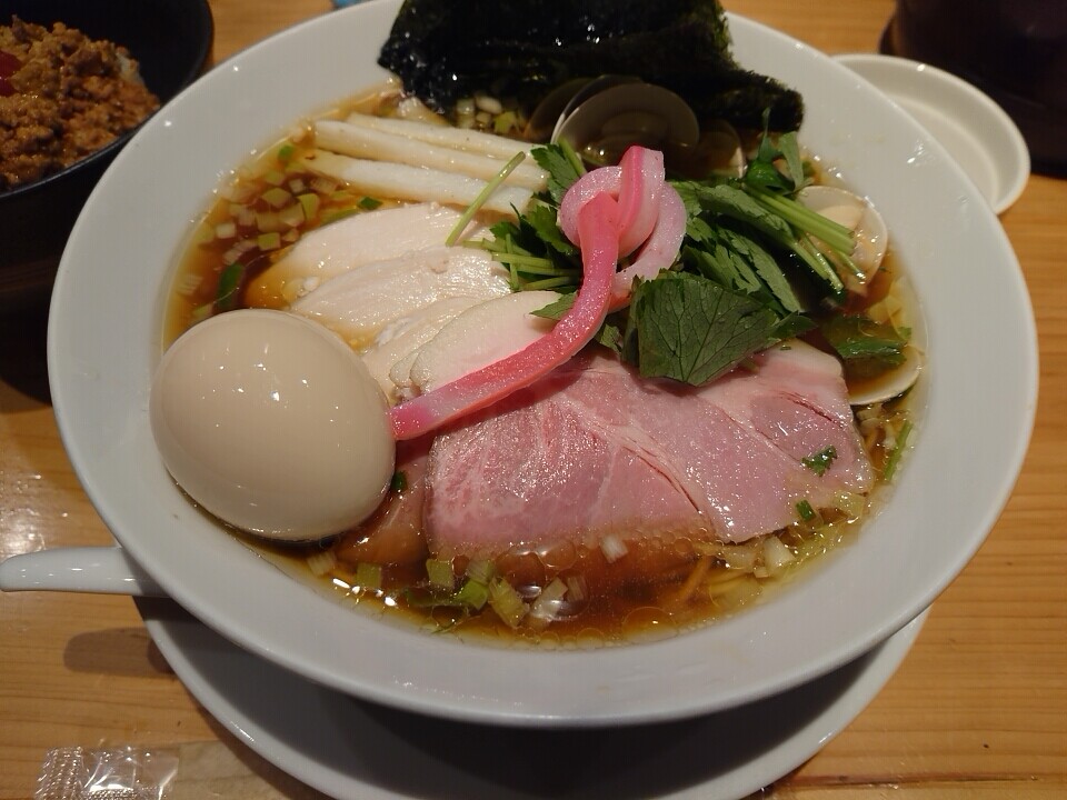 銀座 むぎとオリーブ 特製蛤そば ドライカレー飯 コロナでも人気店 コスパ不満なし 1300 250 汐留 新橋 銀座 B級 ランチ グルメ