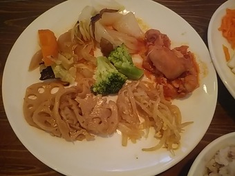 やさいの王様 銀座店 ランチブッフェ 野菜の王様 ランチ バイキング