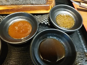 新橋ランチ 感動の肉と米 新橋店 ランチ タレ
