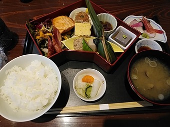 越州 えっしゅう 新橋店 ランチ 彩り御膳