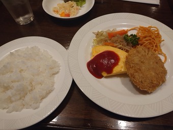 銀座YAMAGATA 銀座やまがた ランチ メンチカツとハーフオムレツ