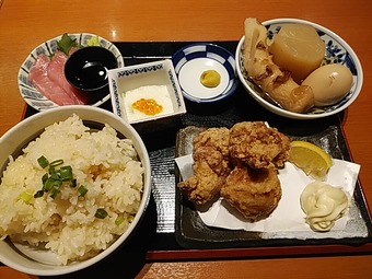 新橋ランチ 新橋634 新橋むさし ランチ唐揚げ京出汁おでん定食