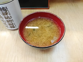 新橋 回転寿司一番 ランチ味噌汁サービス 醤油 新橋ランチ 新橋駅前