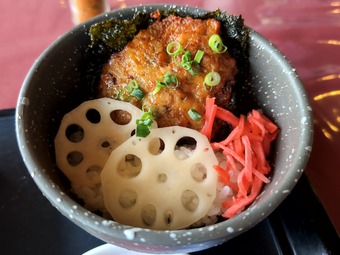 ざるそばと選べる小どんぶりセット 長南丼 長南カントリークラブ