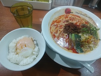 ô���� ������ �������� Blood Moon �֥�åɥࡼ�� ����