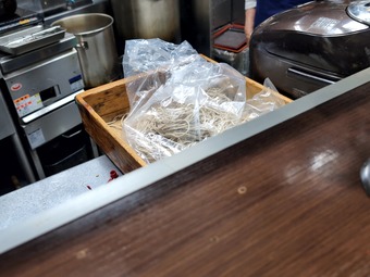 生そば茹で上げ 神保町立ち食いそば 梅市 うめいち ドランク塚地
