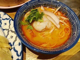 新橋ランチ タイ料理 新橋999 カオカオカオ ランチ トムヤムクン