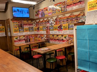 内観 串屋横丁もつ焼きセンター大島店 都営新宿線