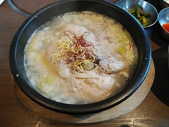 新橋ハヌリランチ 新橋韓国料理 半サムゲタン定食 食べ放題ランチ