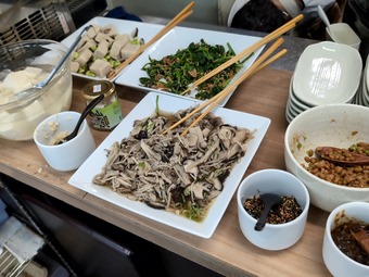 新橋駅前ビル いの吉 いのきち ランチ 食べ放題 バイキング