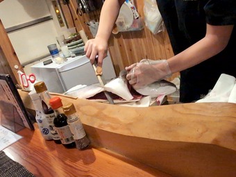 魚店内捌き 神田 あられ屋 あられや