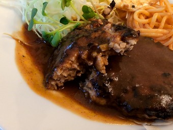 �ϥ�С����꿩 �쥹�ȥ������ ��¥��� ���Ϸ���ο���