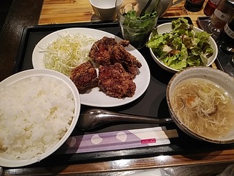 汐留ランチ ベトナムフロッグ 汐留シティセンター 唐揚定食