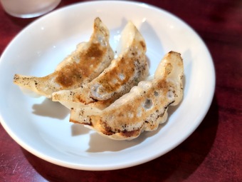 半餃子 よくばりセット 半炒飯 半チャーハンビックラーメン 虎ノ門店