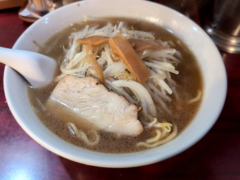 醤油ラーメン ビックラーメン 虎ノ門店