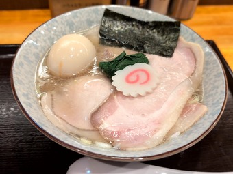 特製生姜塩ラーメン ハちゃんラーメン新橋店 汐留 八ちゃんラーメン