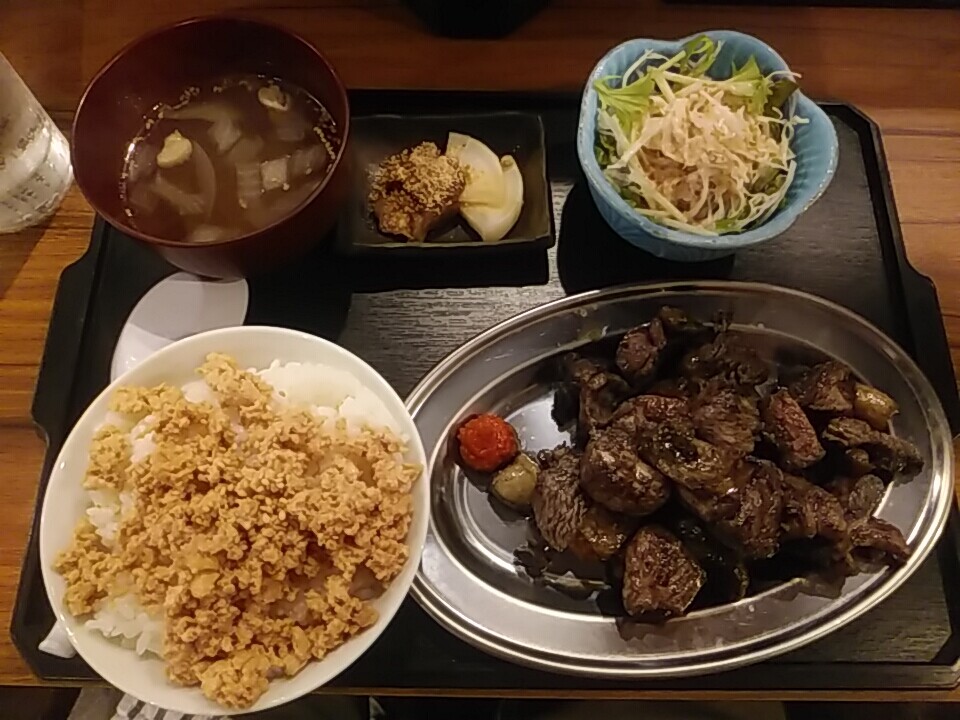 新橋 ももや精肉堂 もも焼き定食 800円 本格宮崎を堪能できる 汐留 新橋 銀座 B級 ランチ グルメ 新橋 ももや精肉堂 もも焼き定食 800円 本格宮崎を堪能できる 汐留 新橋 銀座 B級 ランチ グルメ