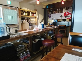 新橋ランチ 移転 三文の徳 ランチ 鶏そば 店内席