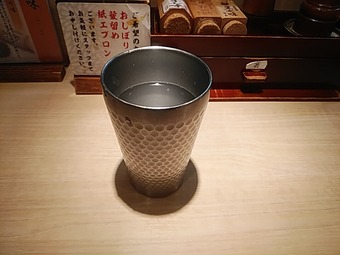 銀座ランチ 鴨そば 九代目けいすけ 銀座ラーメン 水