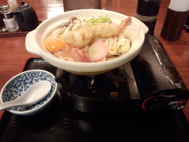 天狗 新橋店 鍋焼きうどん え この状態で出て来た 汐留 新橋 銀座 B級 ランチ グルメ