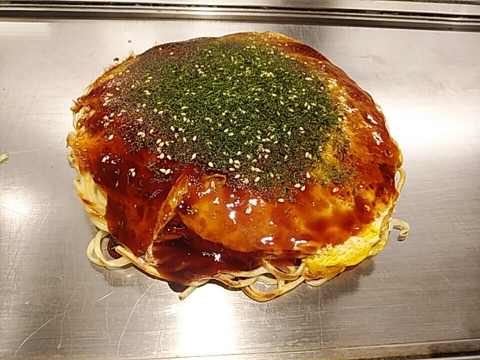 新橋 ちんちくりん 広島お好み焼ランチセット 850円 新橋駅から激近 安倍 岸田 両総理大臣も来店したお店 汐留 新橋 銀座 B級 ランチ グルメ