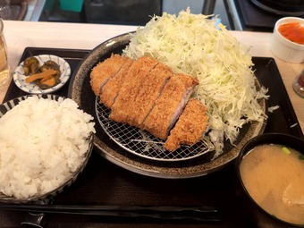 とんかつ定食 ロースカツ 新橋汐留 とんかつ かつ花ランチ かつはな