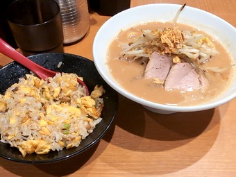 炒飯 チャーハン 花木流味噌 新橋店 味噌ラーメン