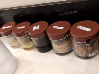 卓上薬味豊富 新橋みそ熊 味噌熊 新橋深夜食事 みそくま