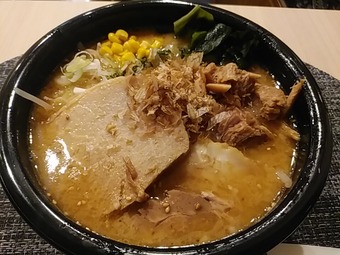 銀座ランチ 銀座ラーメン 小料理稲葉味噌ラーメン 白坂ママ 白坂亜紀