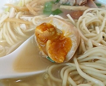 築地 鳥藤 ラーメン 煮たまご あじ玉