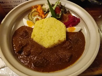 新橋ランチ 新橋駅前ビル 石垣島カレー ビストロスマイル 和牛