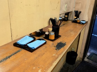 店内 そば処 亀島 かめしま 茅場町 立ち食いそば