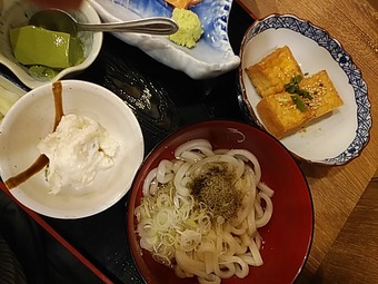 磯丸水産 新橋駅前店 ランチ 刺身定食 小鉢