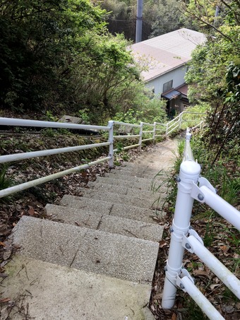 練習場 階段長い 長南カントリークラブ 小湊鉄道