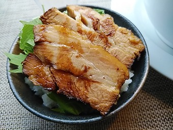 醤油ラーメン 角煮丼 新橋ランチ ラーメンゴッソウ RAMEN GOSSOU