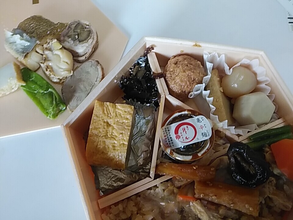 銀座三越 亀戸升本 ますもと テイクアウト 多品種感でイイ 保存料 着色料不使用のお弁当 汐留 新橋 銀座 B級 ランチ グルメ