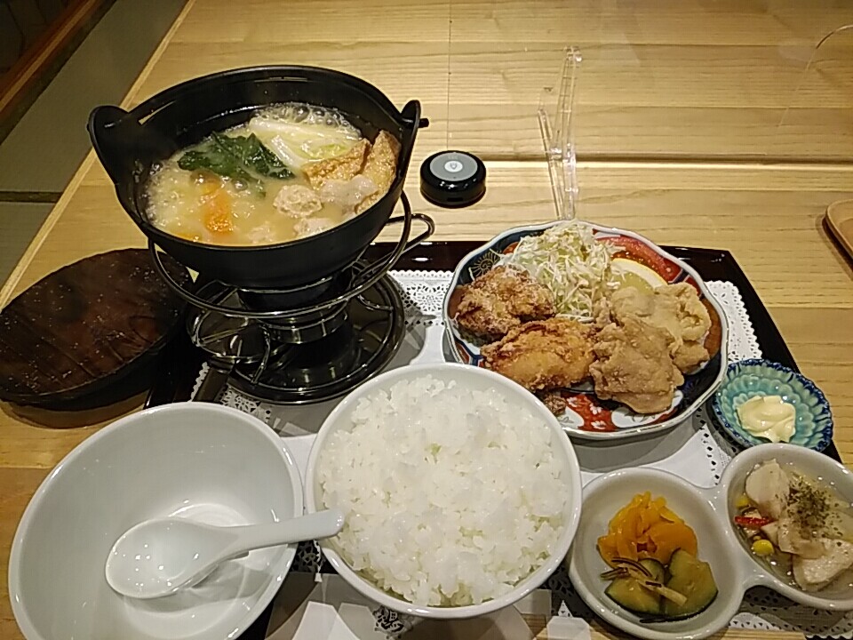 銀座 鵬 ほう 宮崎日向鶏唐揚げ定食 チャンコ付き 10円 すばらしく良い 個室でゆったり 元横綱白鵬に関するお店 汐留 新橋 銀座 B級 ランチ グルメ