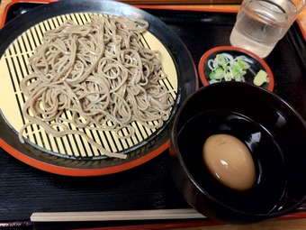 韃靼そば ダッタン蕎麦 ネギ汁 京橋 恵み屋 路面 立ち食いそば名店
