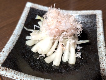 新里おばぁの塩らっきょ塩漬け 新宿 青ヶ島 あおがしま