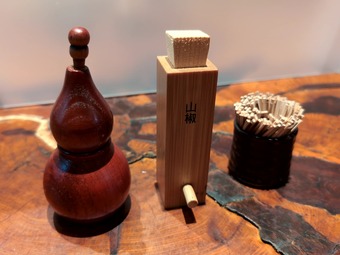 七味 山椒 ニュー新橋ビル 銀座葡萄屋 ぶどうやランチ ジャン丼