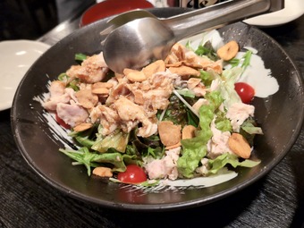 蒸し鶏サラダ 新橋 寿毛平 すけへい 飲み放題 蕎麦食べ放題コース